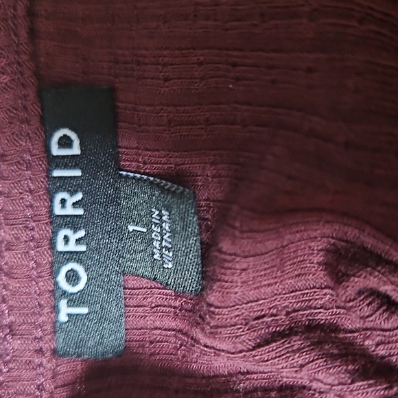 Torrid Size 1 Its Like a Burgundy Purple , Ruched Sleeveless Tank Top - Picture 6 of 6